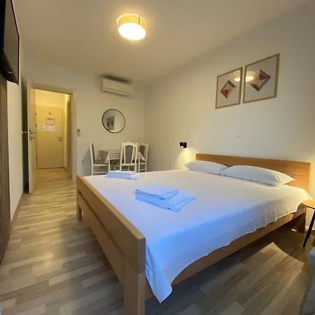 Gostinjska kuća Apart-pansion Promajna
